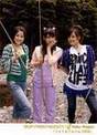 
Michishige Sayumi,


Kusumi Koharu,


Mitsui Aika,

