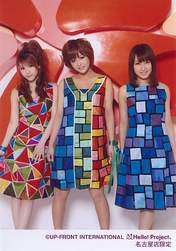 
Niigaki Risa,


Tanaka Reina,


"Qian Lin, Linlin",

