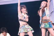 
Itano Tomomi,


Oshima Yuko,

