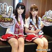 
Ishida Ayumi,


Michishige Sayumi,

