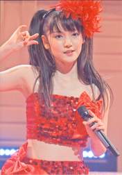 
Michishige Sayumi,

