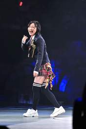 
Matsui Jurina,

