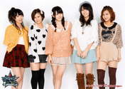 
C-ute,


Hagiwara Mai,


Nakajima Saki,


Okai Chisato,


Suzuki Airi,


Yajima Maimi,

