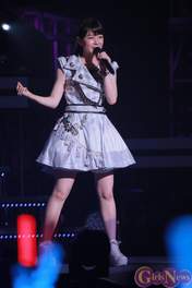 
Nakanishi Kana,

