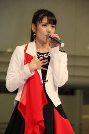 
Michishige Sayumi,

