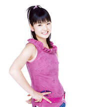 
Michishige Sayumi,

