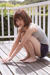 
Hagiwara Mai,

