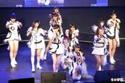 
Fukumura Mizuki,


Haga Akane,


Iikubo Haruna,


Ikuta Erina,


Ishida Ayumi,


Kudo Haruka,


Makino Maria,


Morning Musume,


Nonaka Miki,


Oda Sakura,


Ogata Haruna,


Sato Masaki,

