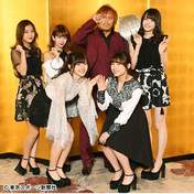 
C-ute,


Hagiwara Mai,


Nakajima Saki,


Okai Chisato,


Suzuki Airi,


Yajima Maimi,

