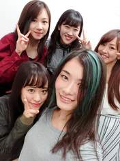 
Horie Kizuki,


Ishida Ayumi,


Oda Sakura,

