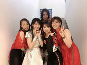 
Ishida Ayumi,


Makino Maria,

