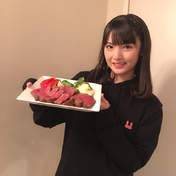 
Michishige Sayumi,

