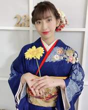 
Uemura Akari,

