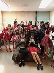 
ANGERME,


Funaki Musubu,


Ise Reira,


Kamikokuryou Moe,


Kasahara Momona,


Katsuta Rina,


Kawamura Ayano,


Murota Mizuki,


Nakanishi Kana,


Oota Haruka,


Sasaki Rikako,


Takeuchi Akari,


Wada Ayaka,

