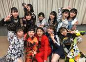 
ANGERME,


Funaki Musubu,


Ise Reira,


Kamikokuryou Moe,


Kasahara Momona,


Katsuta Rina,


Kawamura Ayano,


Murota Mizuki,


Nakanishi Kana,


Sasaki Rikako,


Takeuchi Akari,


Wada Ayaka,

