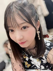 
Yamagishi Riko,

