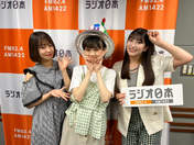 
Haga Akane,


Nonaka Miki,


Yamazaki Mei,

